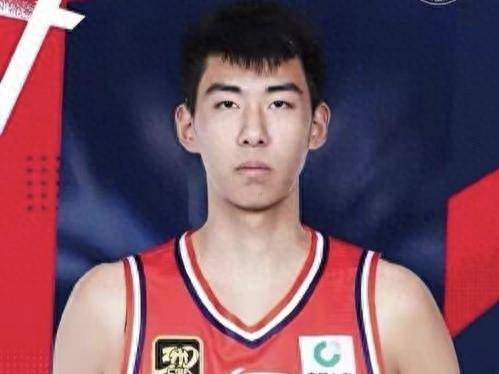 kaiyun体育官网-约克19分浙江轻取广州，进步最快球员徐昕2分1板被打中痛处