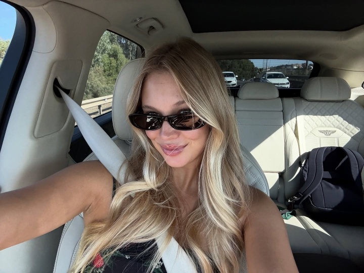 恭喜❤️36岁桑切斯喜得爱女 女友00后比他小11岁 两人今年才交往