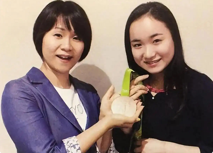 开云体育官网-伊藤美诚妈妈上任，亮相新岗位，日本队批准，曾给莎莎做饭团|伊藤美乃莉|肖莎|乒乓球|孙颖莎|多哈球星挑战赛_新浪体育_新浪新闻