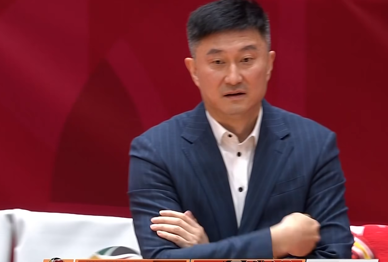 开云体育官网-3消息！杜锋深夜发声，焦泊乔被辽篮球迷辱骂，朱芳雨买断王少杰