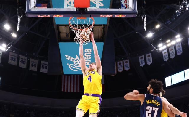 开云体育官网-湖人惜败告急！勇士森林狼逼近，警惕跌出西部前六？