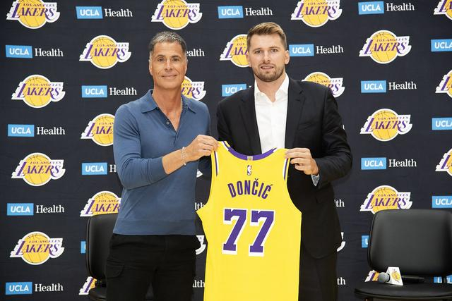 不再保守？东契奇欧锦赛大放异彩 湖人或放弃谨慎策略着眼当下