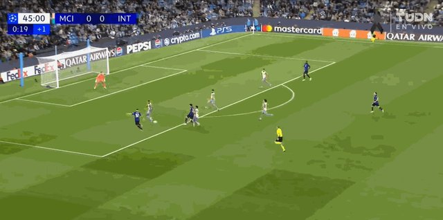 开云体育官网-【欧冠】佐默屡救险，曼城主场0比0闷平国米