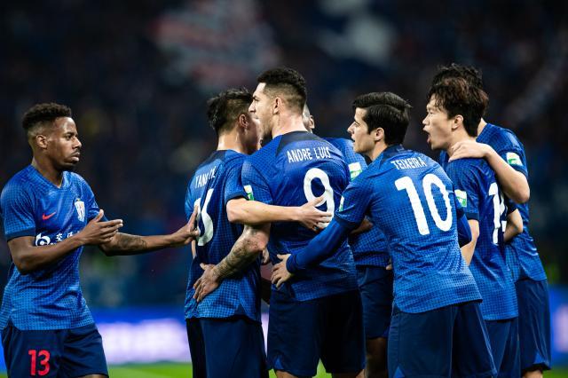 开云体育下载-【中超】张玉宁路易斯破门 10人国安客场1比1申花