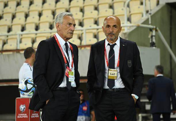 开云体育-卫冕冠军出线危矣！意大利被北马其顿逼平怪谁？