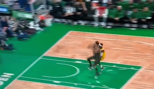 开云体育-漏判偷走湖人胜利 詹姆斯跪地长叹矛头直击裁判