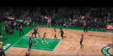 开云体育-漏判偷走湖人胜利 詹姆斯跪地长叹矛头直击裁判