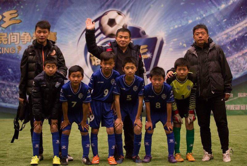 开云体育官网-恩师讲述向余望成长经历，希望8至10年培养更多向余望