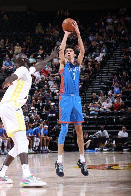 开云体育下载-霍姆格伦迎来夏联首秀，雷霆的榜眼坚持学习第一