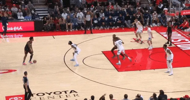 开云体育-查克|逐帧拆解：单场14助创生涯新高，镜头解析阿门传球表现