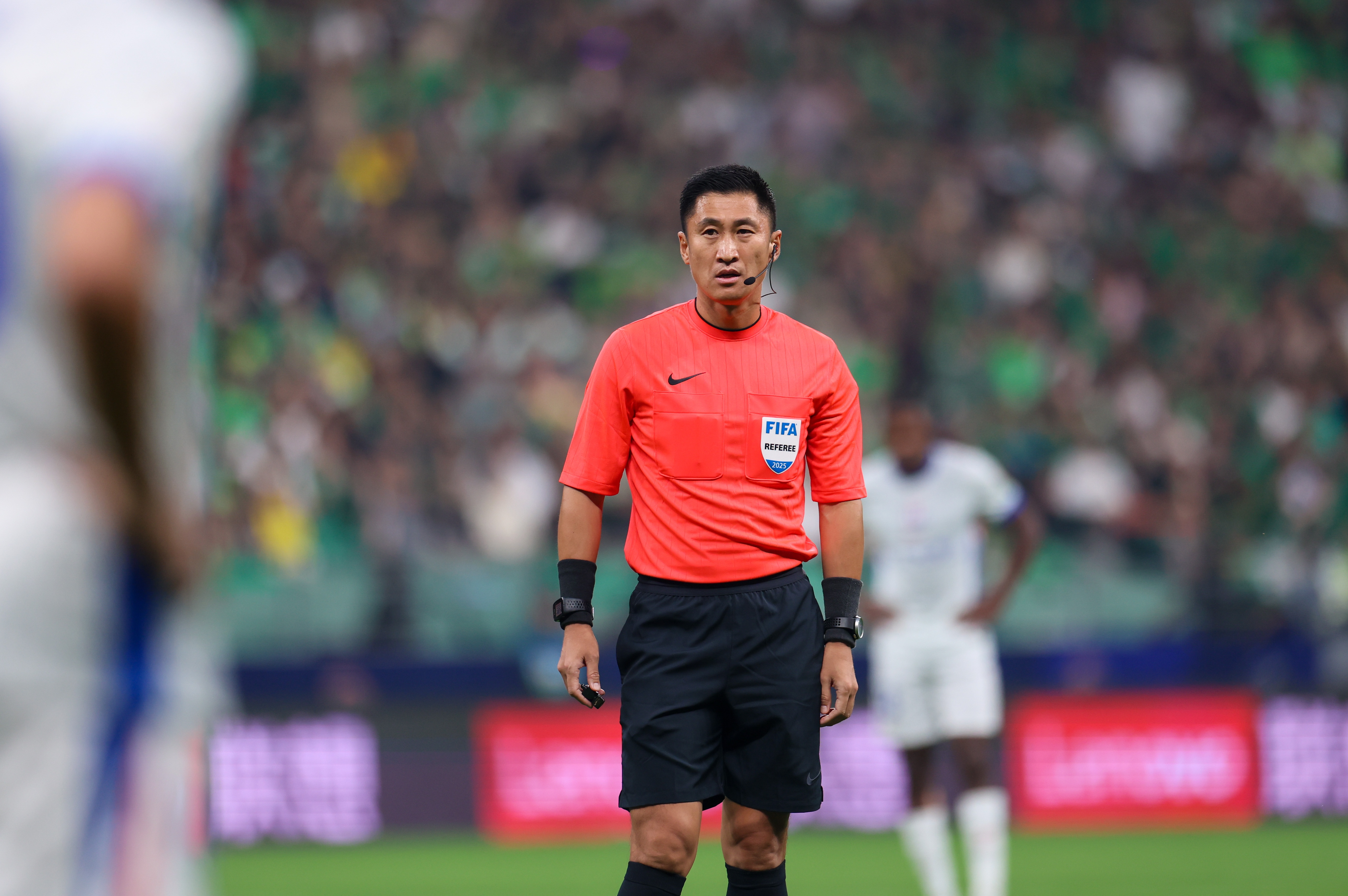 直播吧:马宁暂留多哈待命 多名中国裁判亚足联赛事执法计划调整