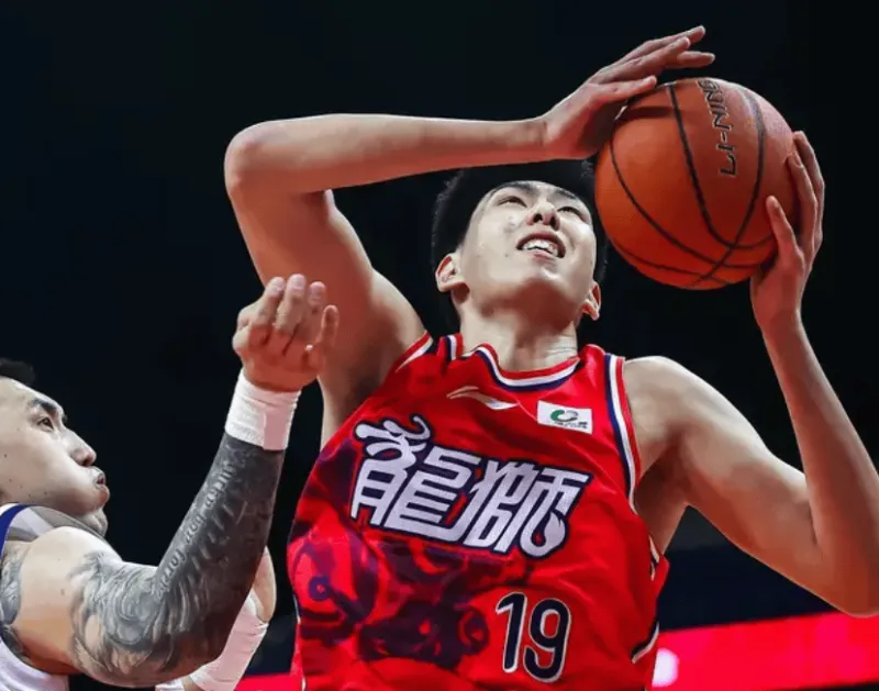 开云体育官网-徐昕出战29分钟，9中7得到17分10篮板4盖帽