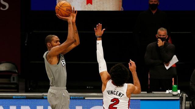 开云体育-33岁的杜兰特再攀高峰，靠的就是被时代遗弃的中投