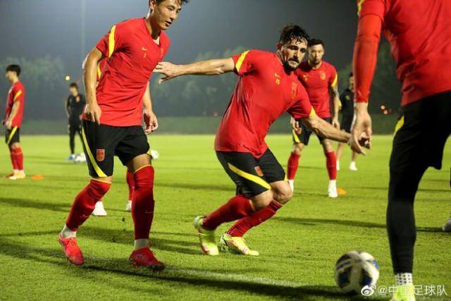 开云体育官网-【夜读】李铁为何不用几千万归化来的球员？