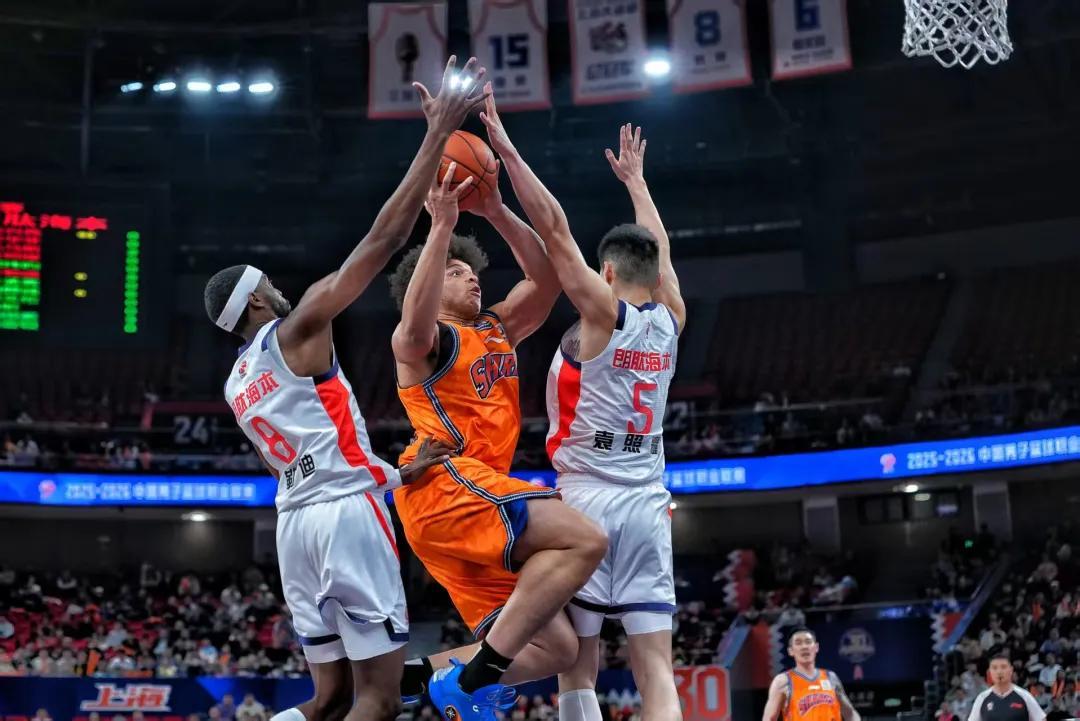 kaiyun-CBA常规赛第20轮，上海久事男篮95:78胜广州男篮