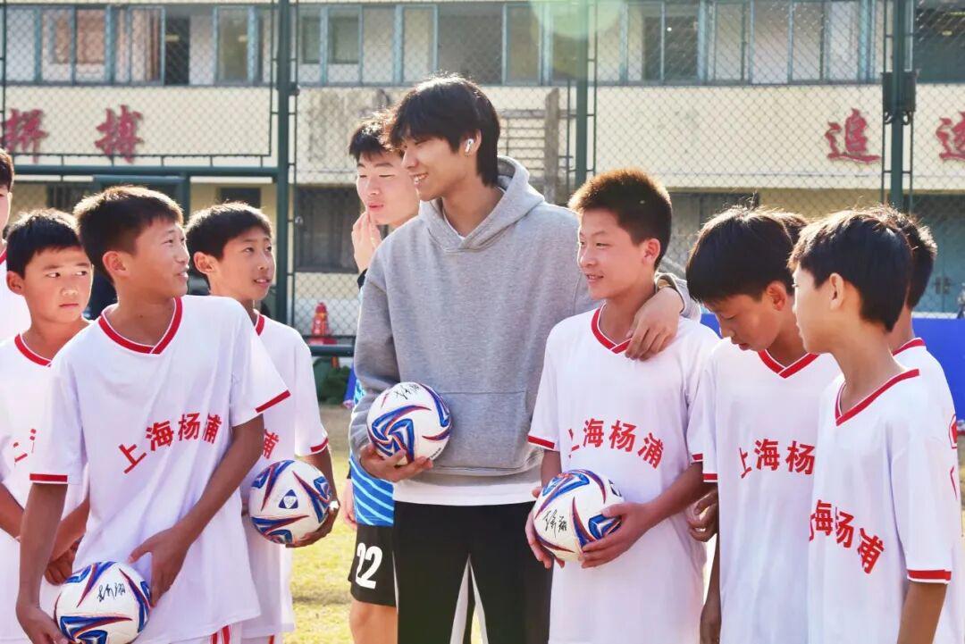 kaiyun体育官网-喜报！杨浦足球青训基地获评市级“优秀”