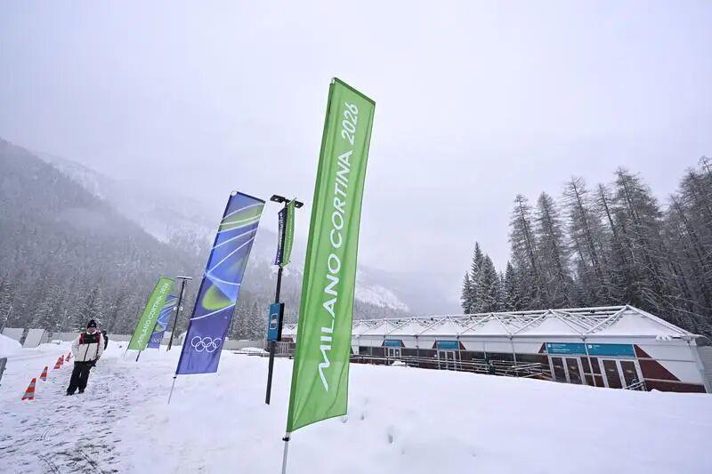 “冷感”米兰与“热望”雪山：一场等待奖牌点燃的冬奥派对