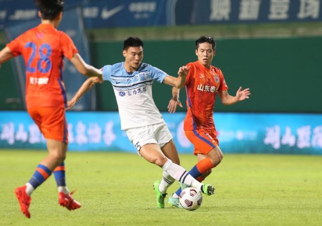 kaiyun-广州城争四悬念留到最后 打平就保级范帅称无压力