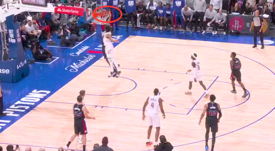 开云体育-骑士输活塞太冤?四次错漏判三次吃亏 本有望不打加时拿下胜利