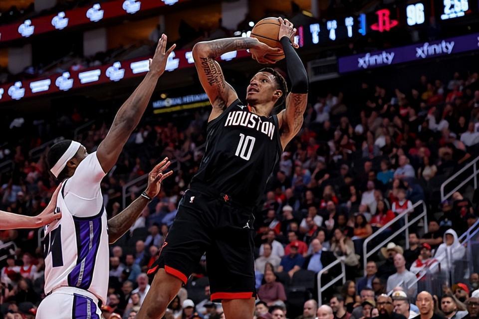 开云体育官网-不容易!火箭3D锋线新星终于打出了一场攻守兼备的全能型比赛?