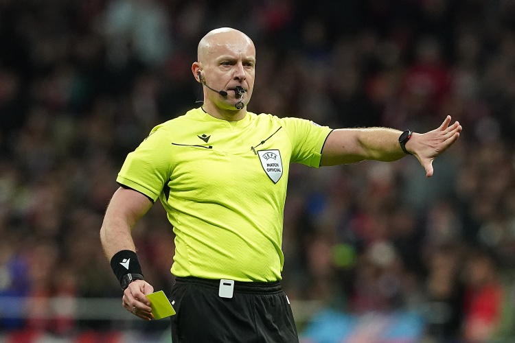 开云体育下载-利物浦vs加拉塔萨雷次回合裁判：马齐尼亚克担任主裁