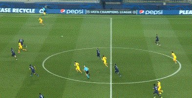 【欧冠】姆巴佩点射 梅西世界波后失点  巴萨平出局