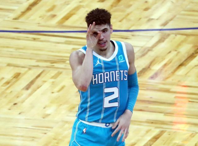 开云体育下载-【圆桌】常规赛奖项预测：一人有望收获两大荣誉？