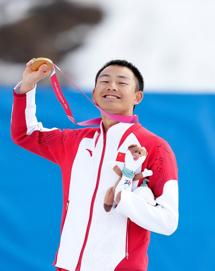 开云体育下载-追光丨米兰冬残奥会上的这些瞬间，令人难忘！|梅莱|中国代表团|艾蒂安|AC米兰|轮椅冰壶_新浪体育_新浪新闻