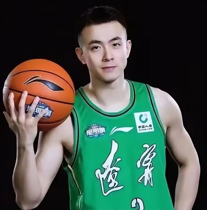 开云体育下载-吃止疼药，赵继伟遇大麻烦，乌戈或不该犯错，或正式退出|辽宁男篮|季后赛|斯蒂芬·库里|张陈治锋|郭艾伦_新浪体育_新浪新闻